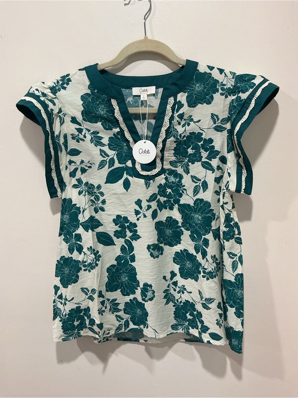 Oddi Floral Ruffle Sleeve Top – NWT – Size S